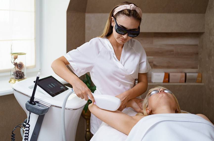 how laser therapy can improve skin texture 2