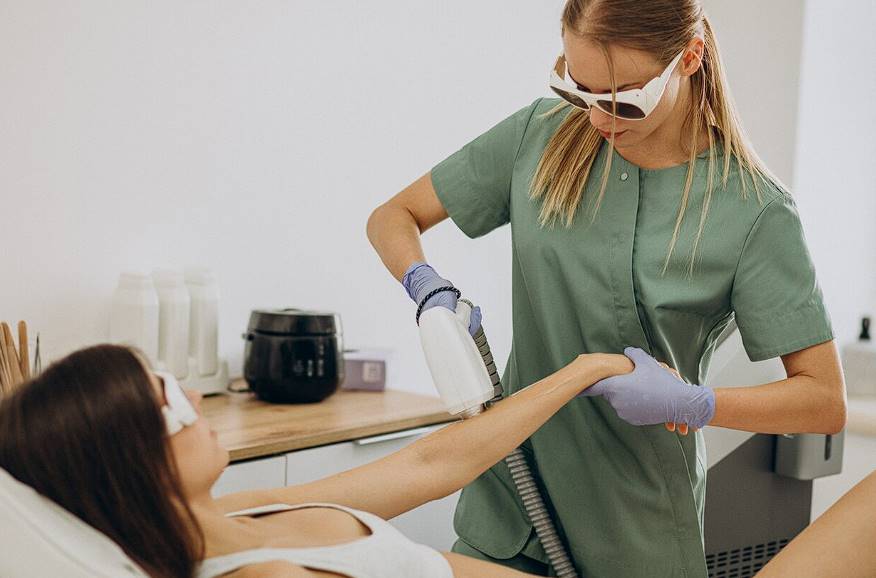 what are the benefits and risks of laser hair removal 1