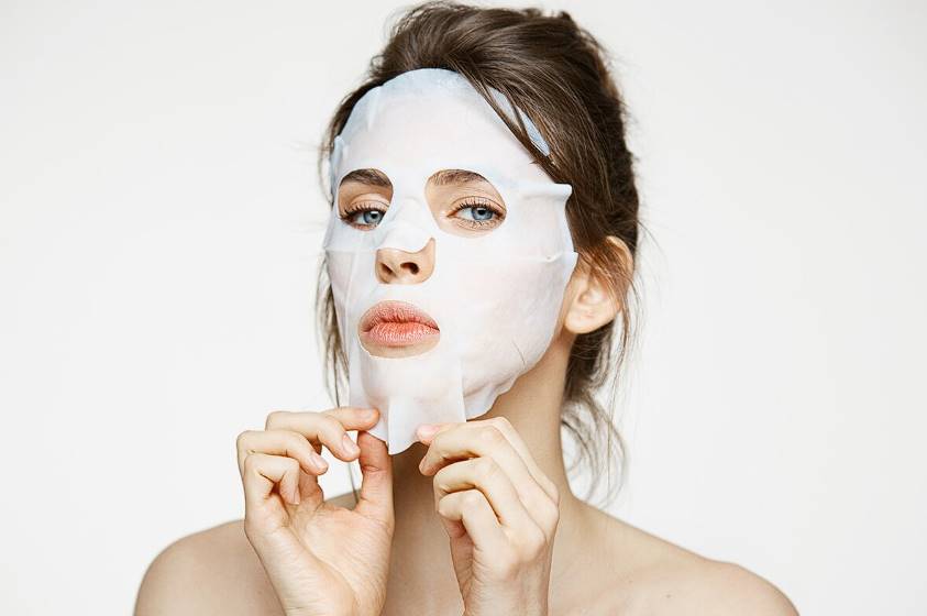 when is the best time to use a face mask 1